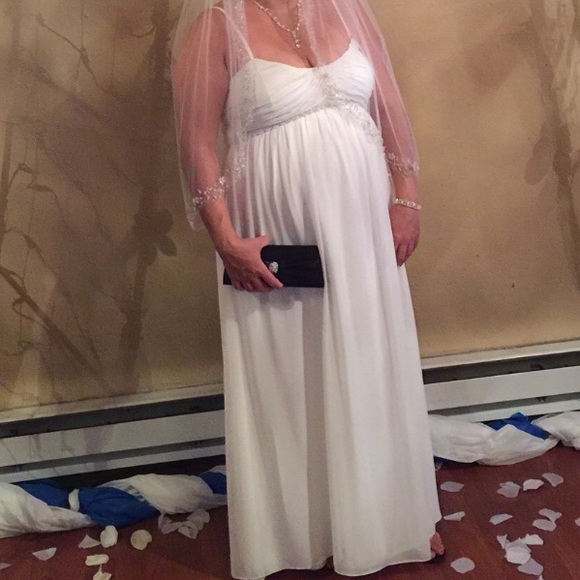 Get Davids Bridal Maternity Wedding Dress
 Gif